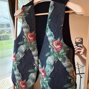 Floral Tapestry Vest with Rose Pattern